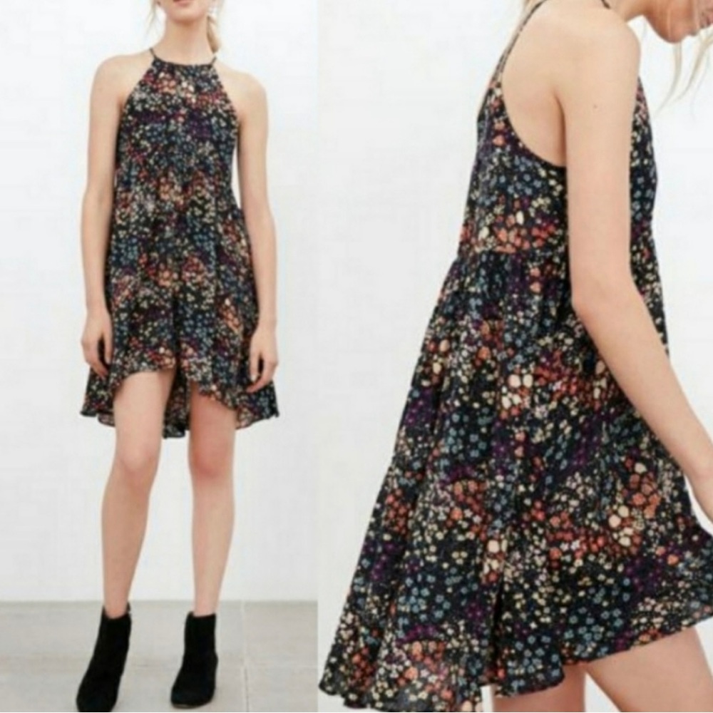 Kimchi Blue | Floral Hi-Low Babydoll Dress w/ Keyhole Detail | Medium